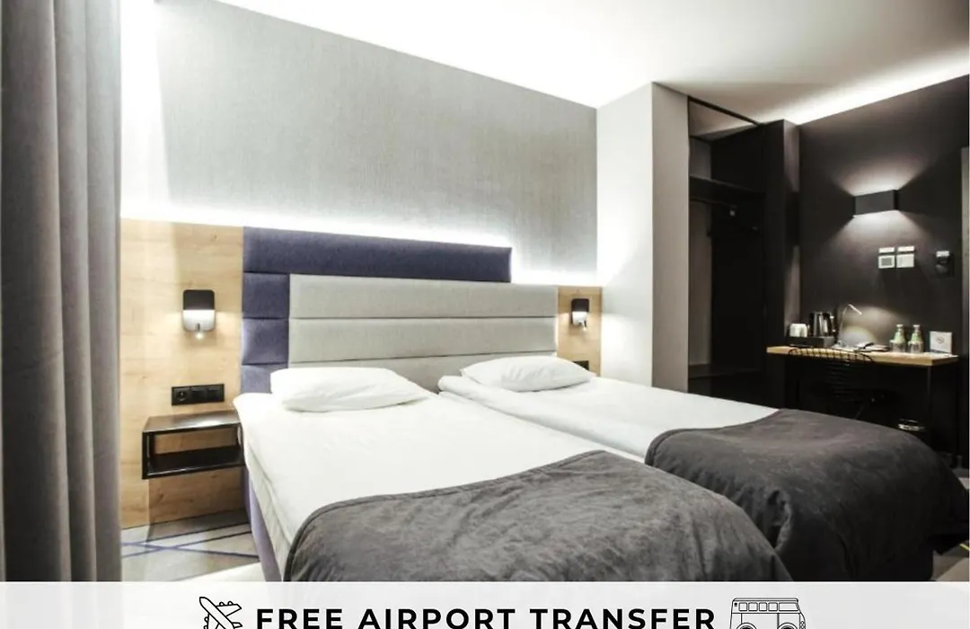 Air Hotel-1